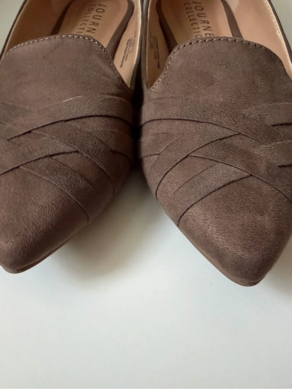 Journee Collection Mindee Taupe Size 8 Women’s- Good condition